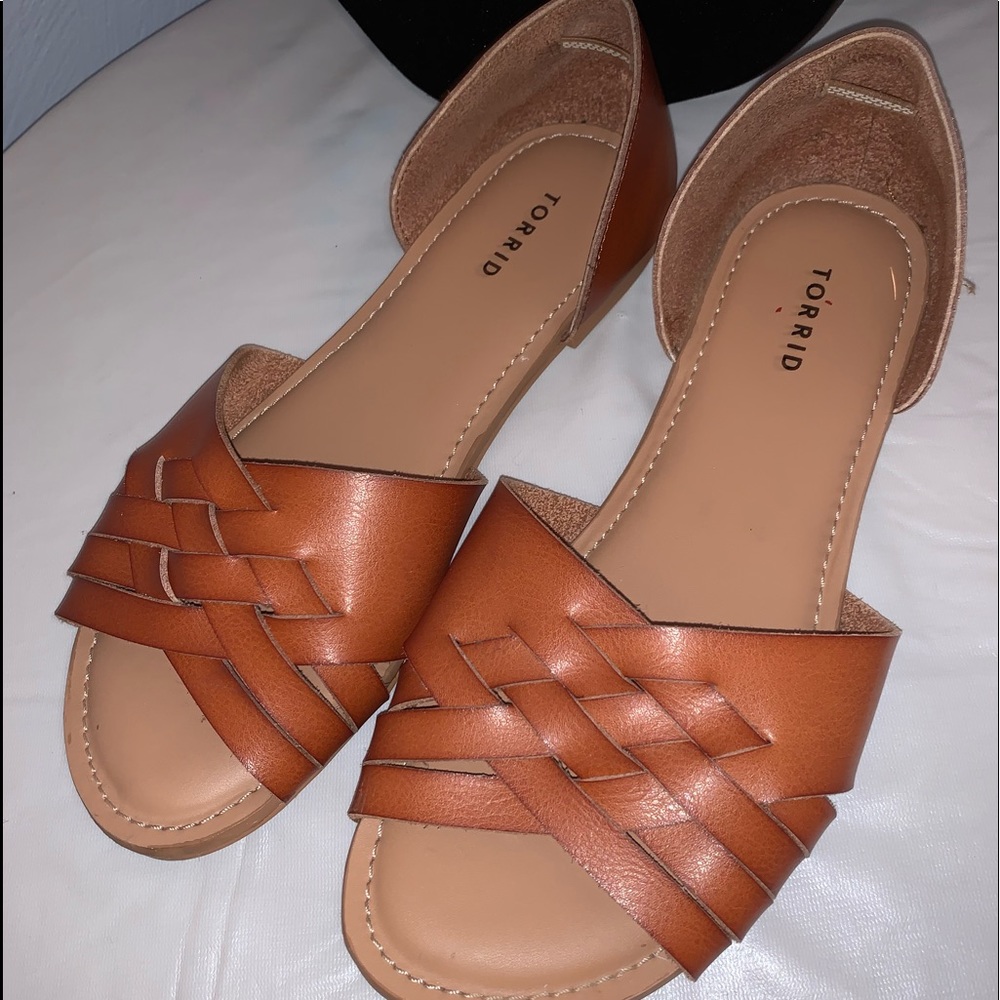 Super cute summery brown peep toe flats by Torrid